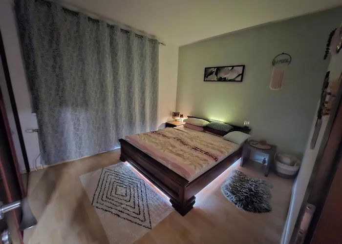 Apartament 3 Izbovy Marina