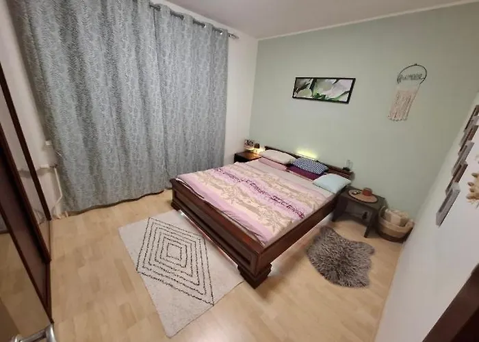 3 Izbovy Marina * Bratislava